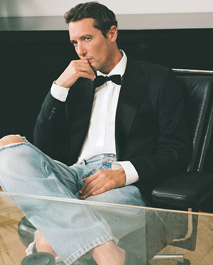 CASUAL STREET ELEGANCE